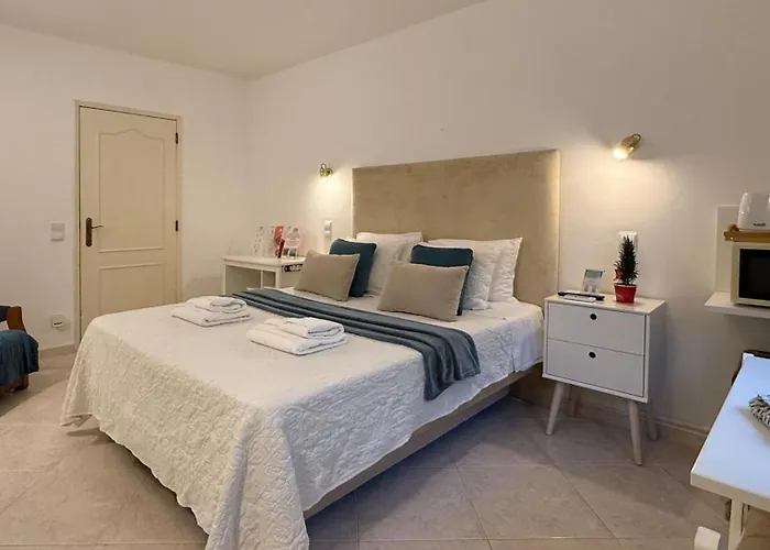 ゲストハウス Sofeelings Piso 1, Baixa De *