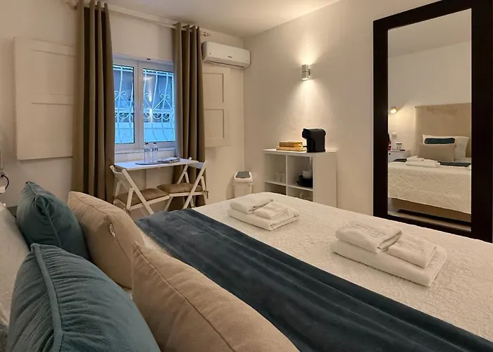 ゲストハウス Sofeelings Piso 1, Baixa De *