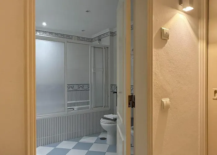 Sofeelings Piso 1, Baixa De ゲストハウス *